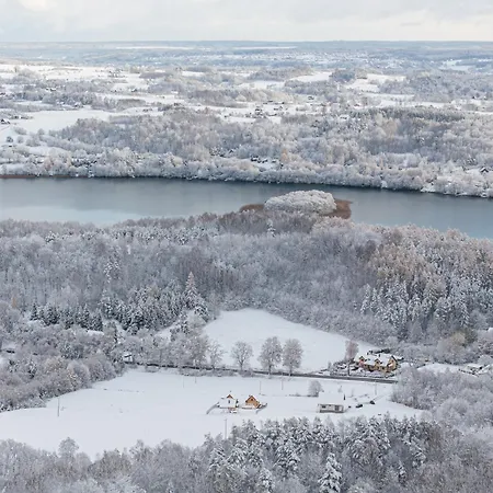 Siedlisko Zlota Gora Caloroczne Na Kaszubach 샬레 브로드니카