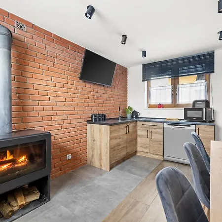 Siedlisko Zlota Gora Caloroczne Na Kaszubach * 브로드니카