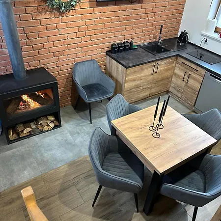 Siedlisko Zlota Gora Caloroczne Na Kaszubach Бродница