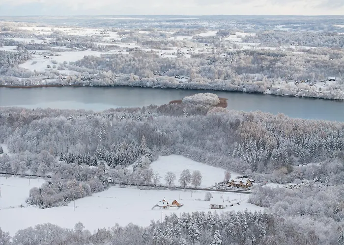 Siedlisko Zlota Gora Caloroczne Na Kaszubach شاليه برودينيسا